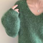 Furry Arabesquitic Fabric Women's Loose Bottoming Sweater