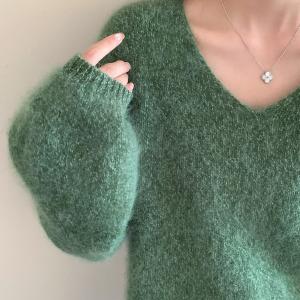 Furry Arabesquitic Fabric Women's Loose Bottoming Sweater