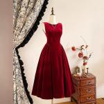 Retro-elegant Velvet-textured Christmas Evening Gown