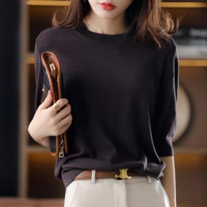Women's Solid-color Three-quarter-sleeve Round-neck Loose-fitting Short-sleeve Top